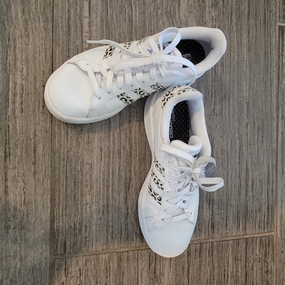 Leopard stripe Adidas